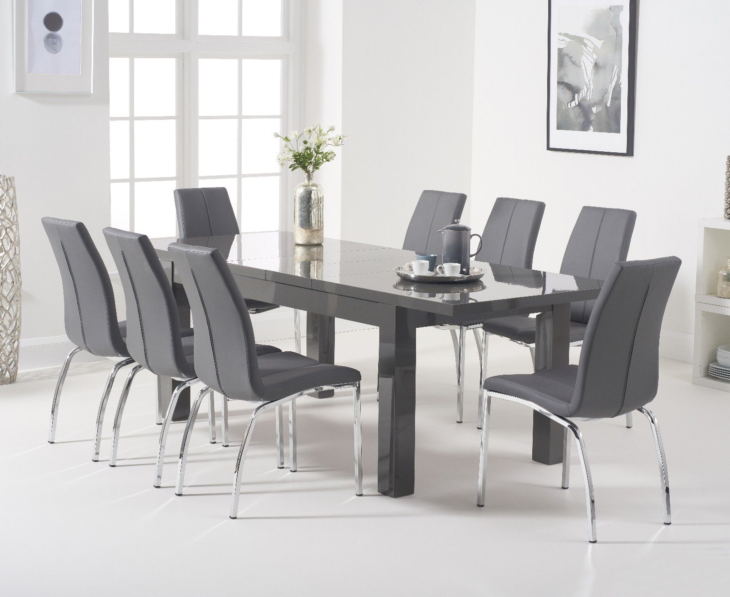 Extending Seattle Dark Grey Gloss 160220cm Dining Table With 4 Black Marco Chairs