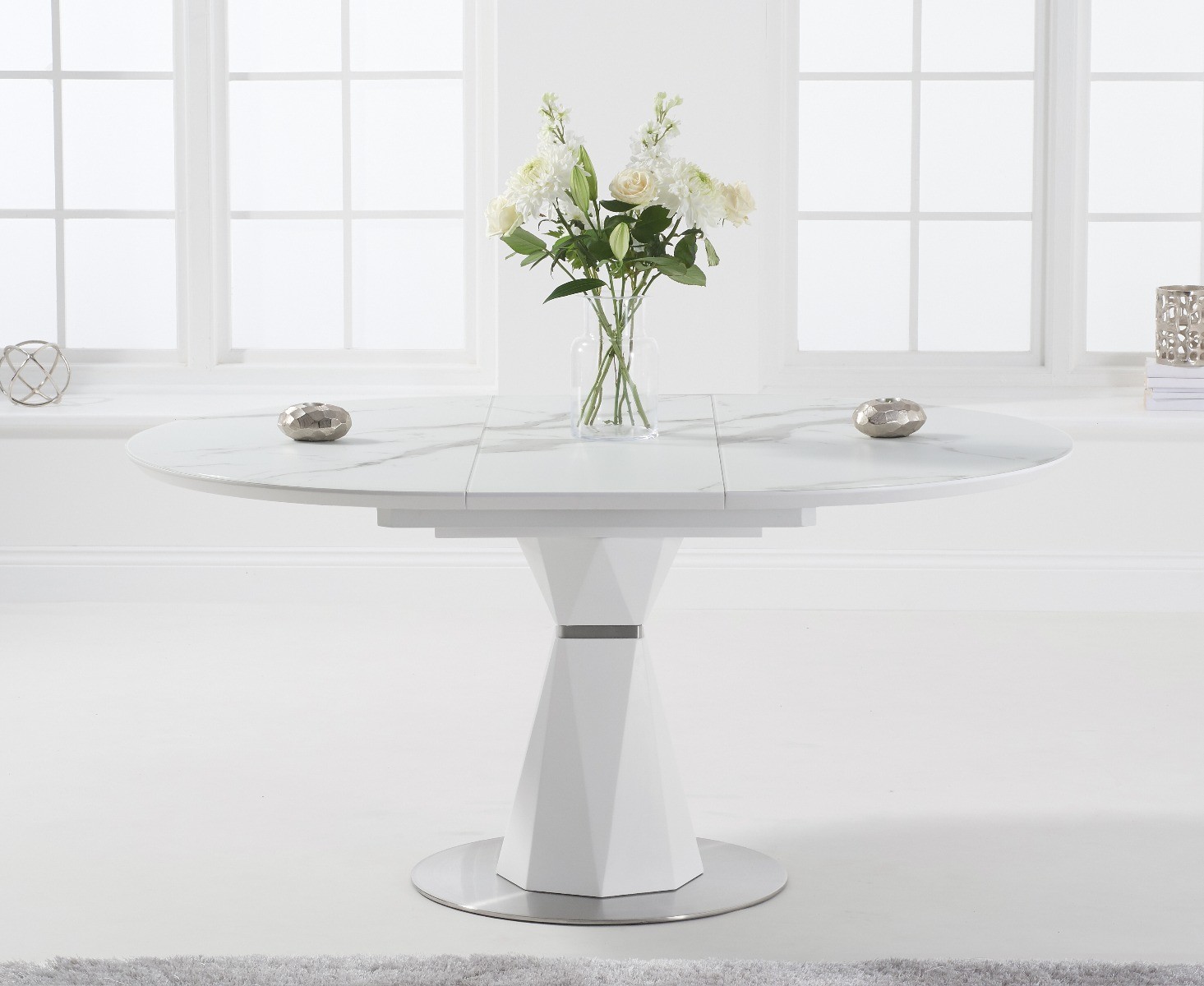 Photo 2 of Venosa 120cm round white extending dining table with 4 grey gianni chairs