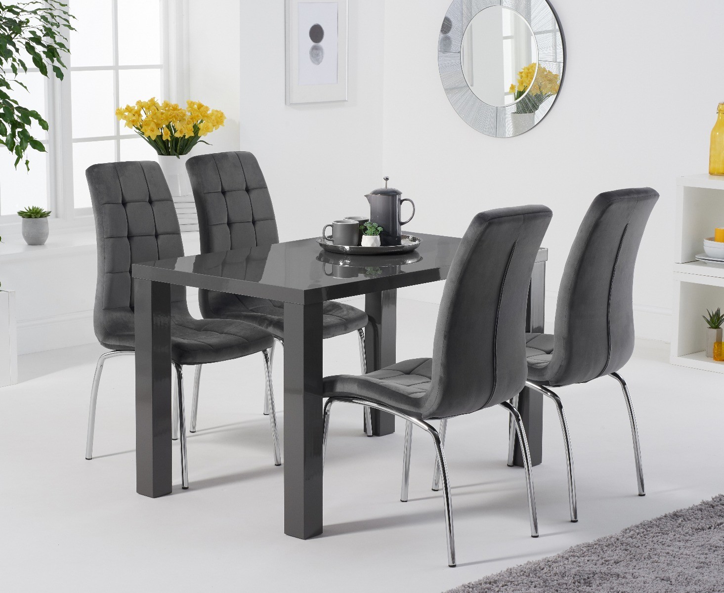 High gloss dining best sale table and chairs sale