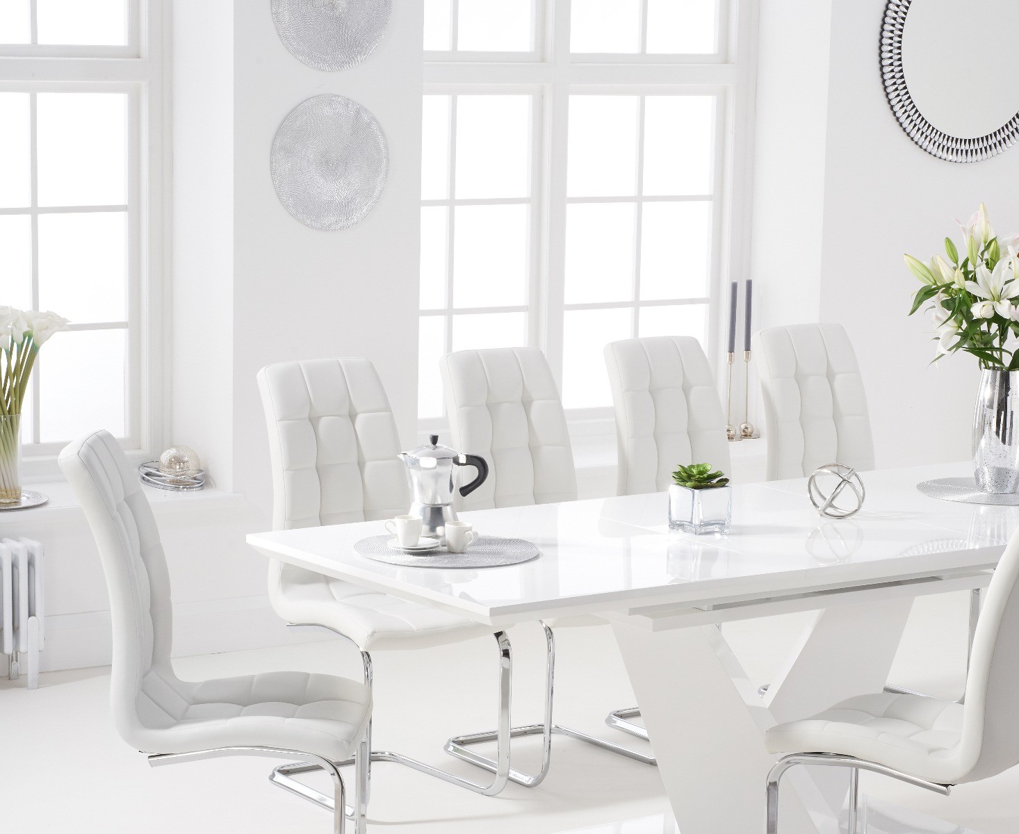 Photo 1 of Vittorio 160cm white high gloss extending dining table with 4 white vigo faux leather chairs