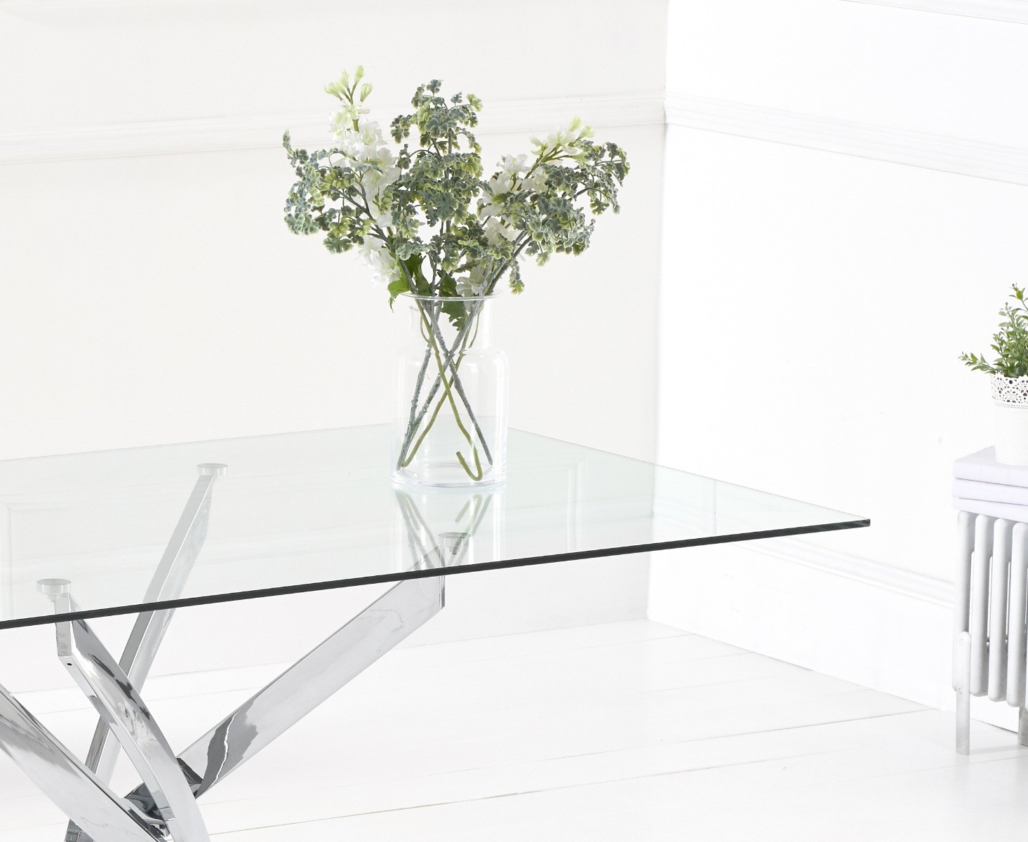 Photo 4 of Denver 160cm rectangular glass dining table with 8 grey enzo velvet chairs