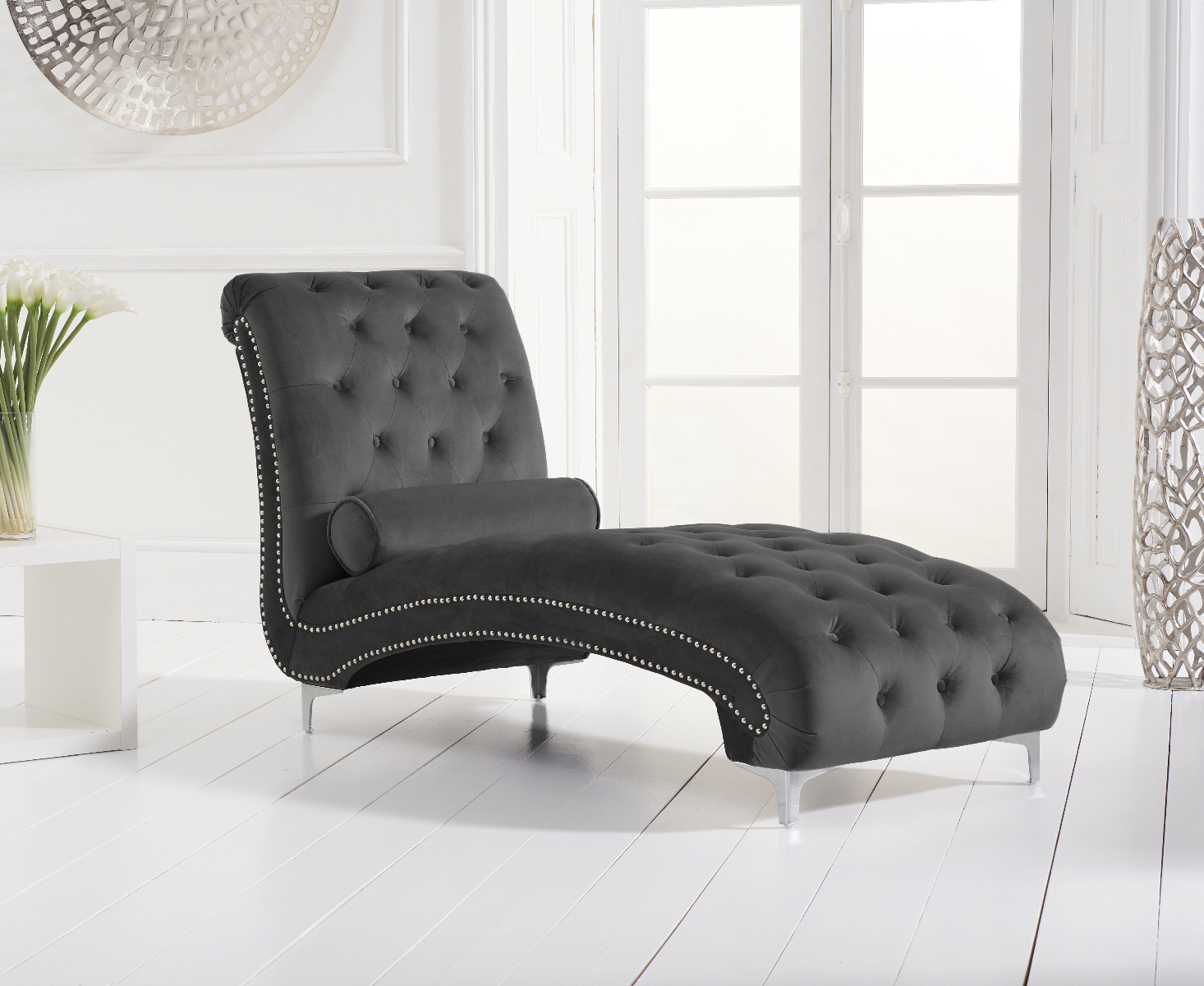 Grey velvet 2025 chaise lounge chair