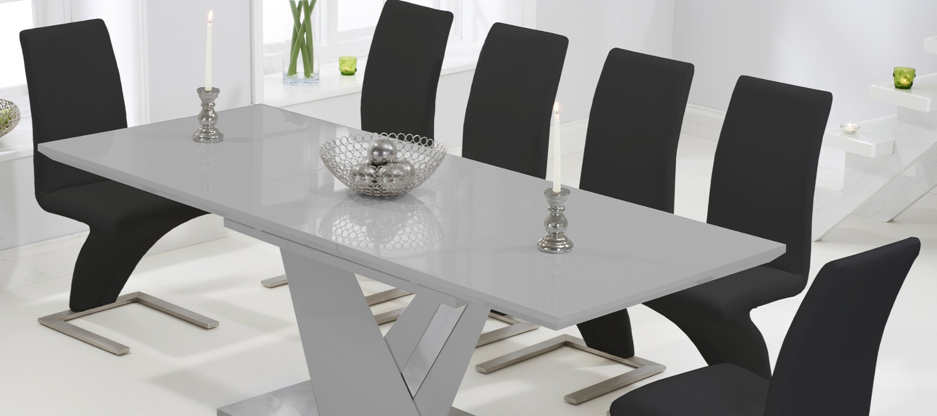 Photo 3 of Harmony 160cm extending light grey high gloss dining table
