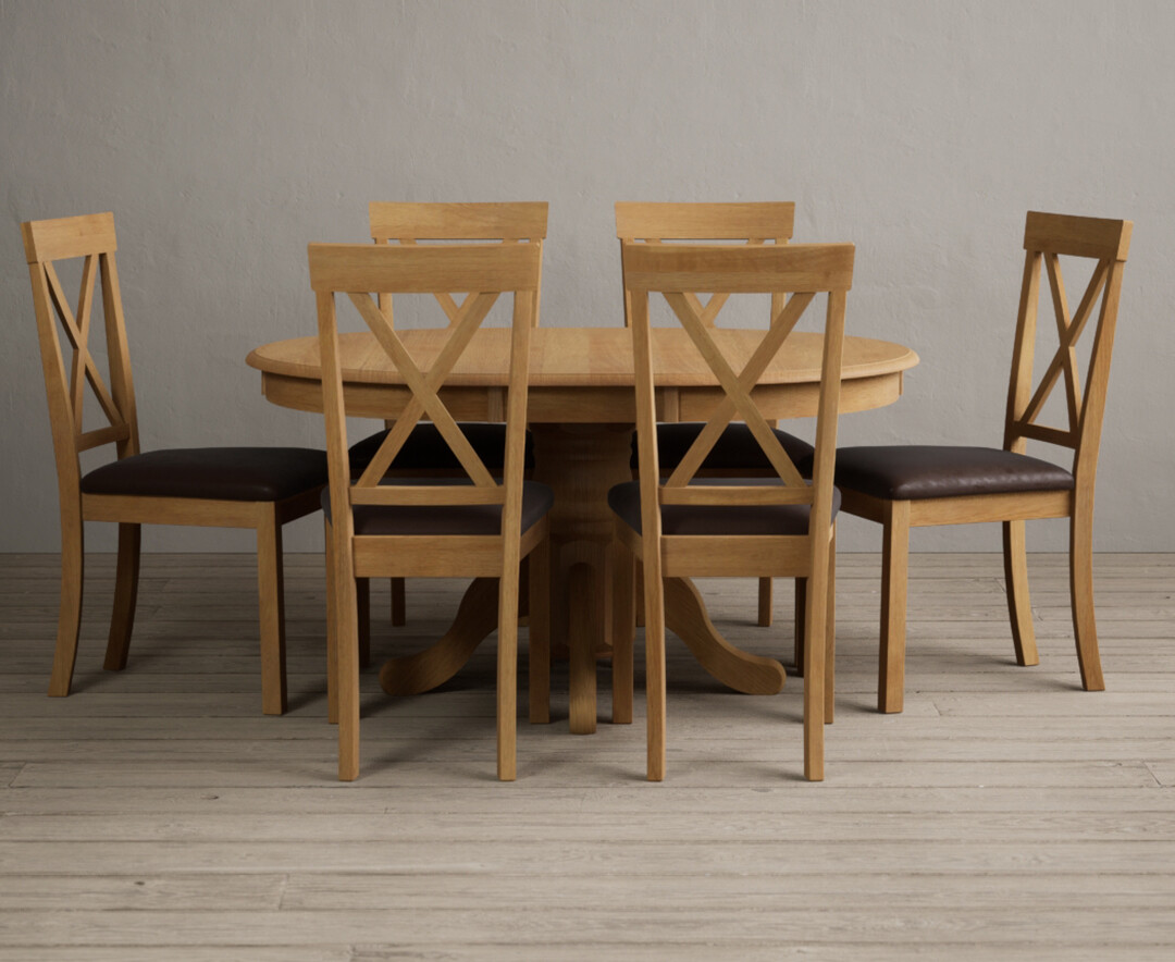 Hertford Solid Oak Pedestal Extending Dining Table With 6 Oak Hertford Chairs