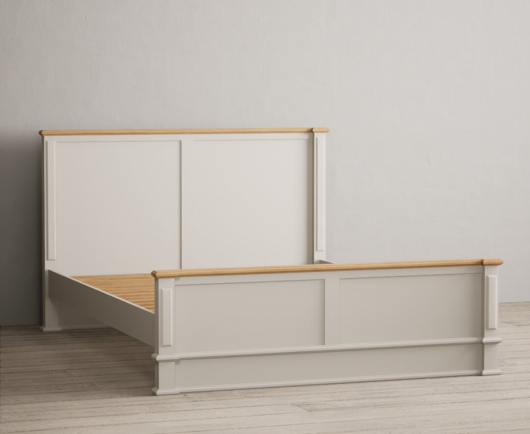 Lawson Oak and Soft White Painted Kingsize Bed