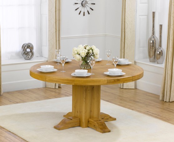 Product photograph of Helmsley 150cm Round Oak Dining Table from Oak Furniture Superstore