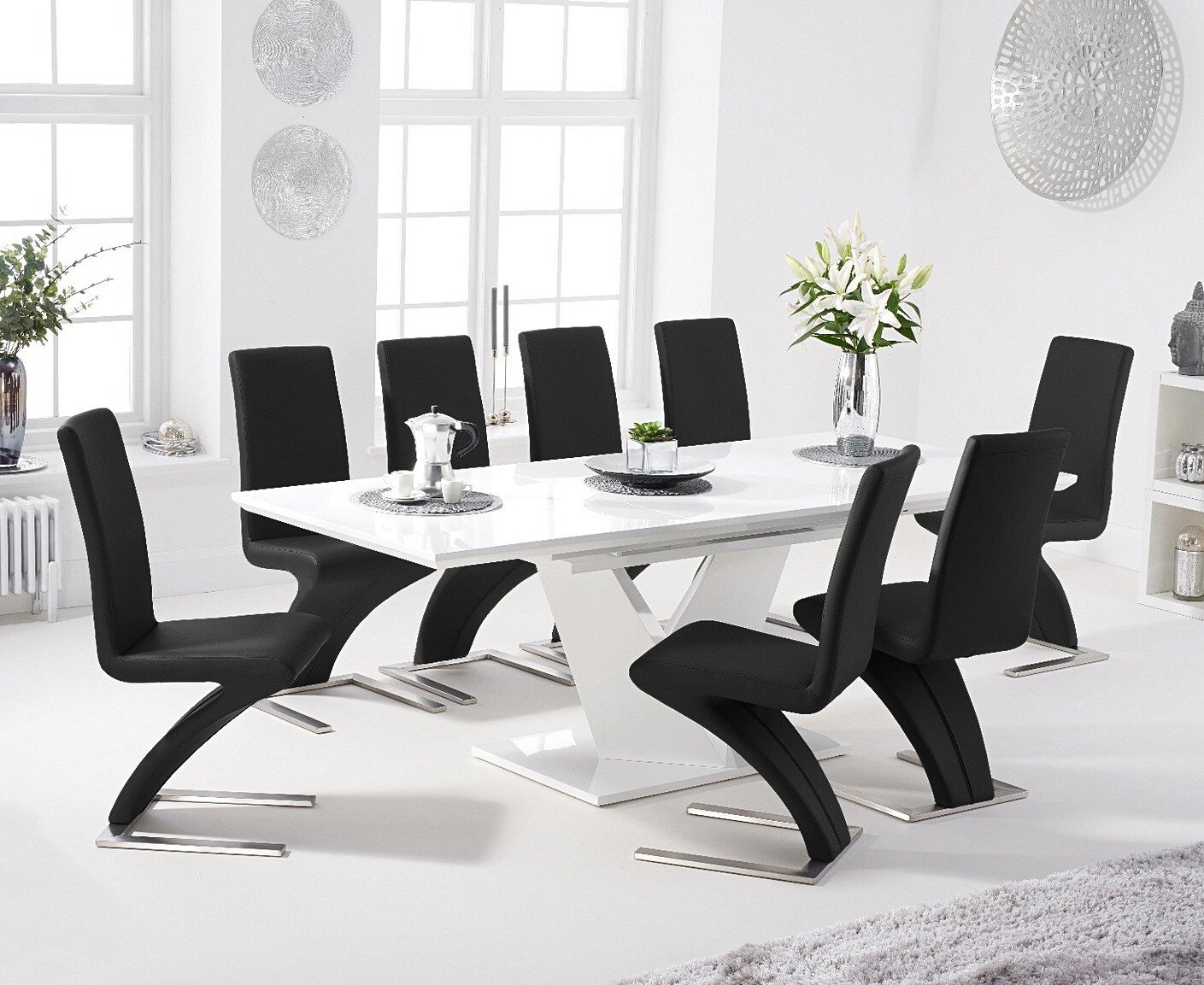 Extending Vittorio 160cm White High Gloss Dining Table With 4 Black Aldo Faux Leather Chairs